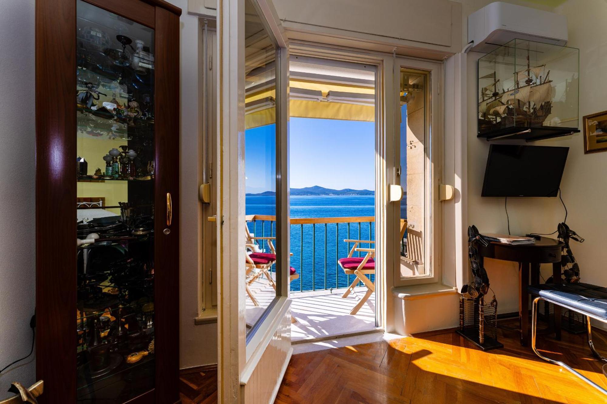 My Dalmatia - Sea View Apartment Riva Задар Екстериор снимка