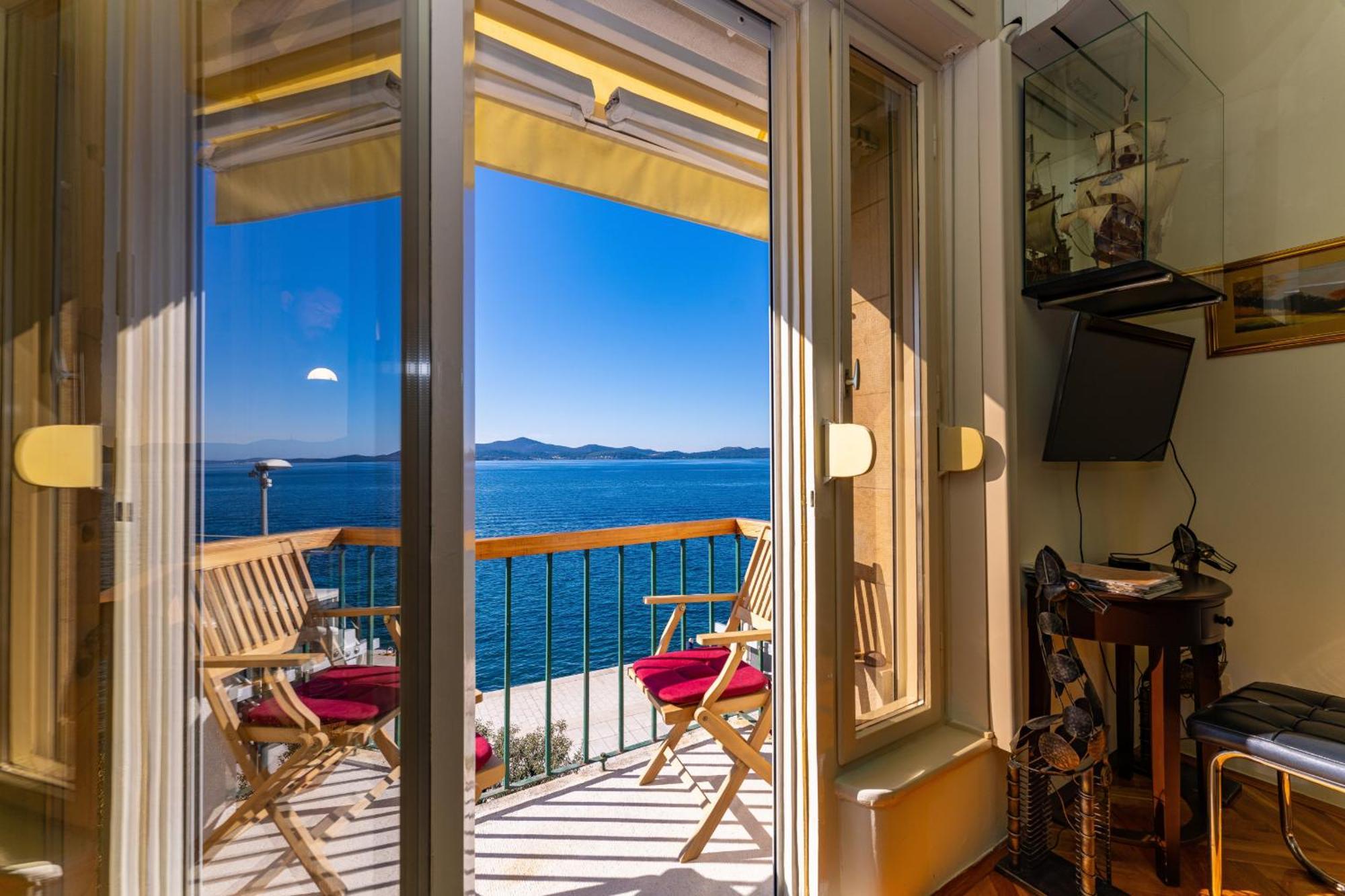 My Dalmatia - Sea View Apartment Riva Задар Екстериор снимка